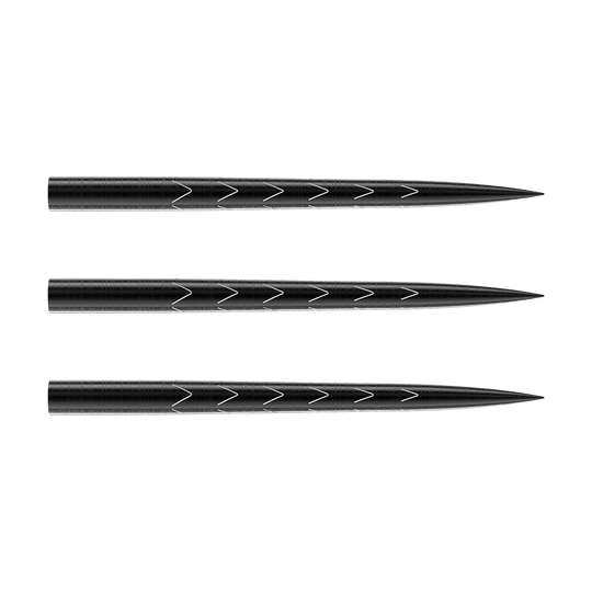 673_57723_Bulls_Magma_Point_Steeldartspitzen_1MeRigB6O8L7Av Das Bild zeigt drei schwarze Steeldartspitzen des Produkts "Bulls Magma Points". Die Spitzen haben eingravierte Pfeilmuster entlang ihrer Länge.