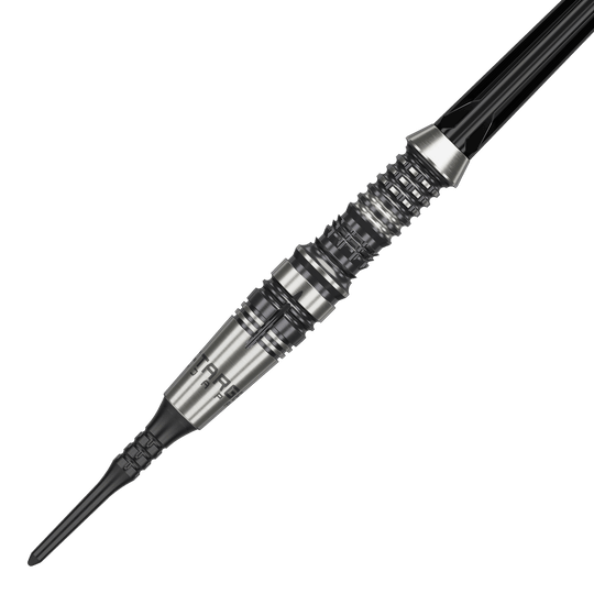 Target Japan Black Marque Heracles Soft Darts - 18g Das Bild zeigt einen Target Japan Black Marque Heracles Softdart mit einem Gewicht von 18g. Der Dartpfeil hat ein silbernes, fein geriffeltes Barrel und eine schwarze Spitze.