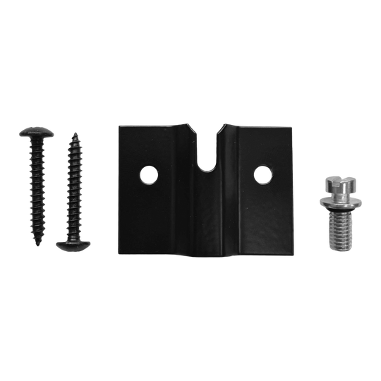 Winmau Blade X Fixing Set wall mounting Das Bild zeigt das Winmau Blade X Fixing Set Wandbefestigung. Es ist ein Set zur Befestigung eines Dartboards an der Wand.