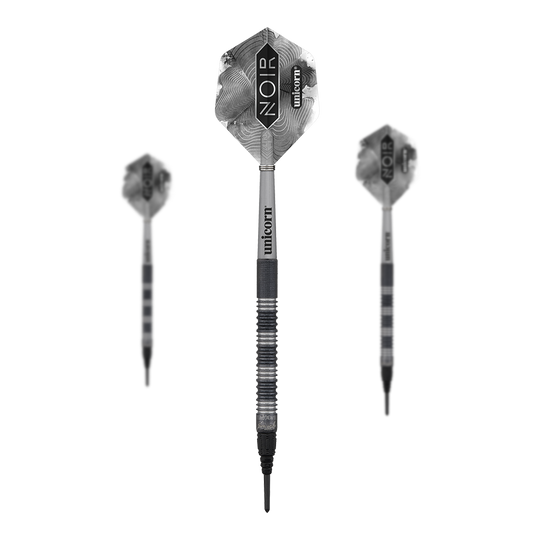 Auf dem Bild sind drei elektronische Softdarts zu sehen. Die Dartpfeile sind mit schwarz-silbernen Flights und der Aufschrift "NOIR" und "unicorn" versehen.