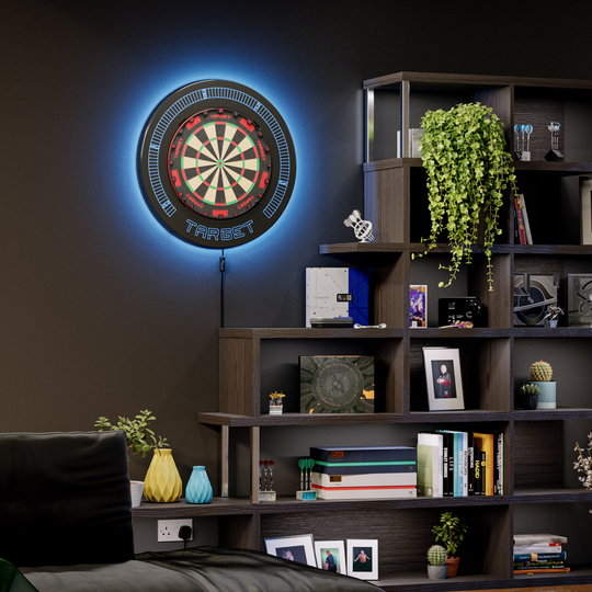Target Corona Vision 2 lighting system Das Target Corona Vision 2 Beleuchtungssystem ist aus einer anderen Perspektive zu sehen. Die Leuchte ist kreisförmig angeordnet.