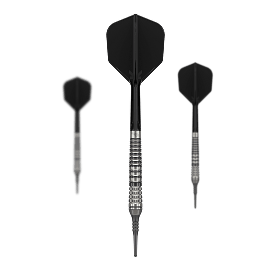 Target Japan Black Marque Renegade 4 Softdarts - 19g Das Bild zeigt drei schwarze Softdarts mit silbernem Griff. Es handelt sich um das Produkt "Target Japan Black Marque Renegade 4 Softdarts - 19g".