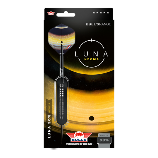 Bulls NL Luna Neoma steel darts Das Bild zeigt die Verpackung der Steeldarts "Bulls NL Luna Neoma". Die Verpackung ist in dunklen Farben mit gelben Akzenten gestaltet und hebt das Produkt sowie das Logo von Bulls hervor.