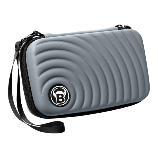 Das Produkt Bulls Orbis XL Dartcase in Grau ist dargestellt. Dieses große Dartcase bietet viel Platz für Darts und Zubehör.