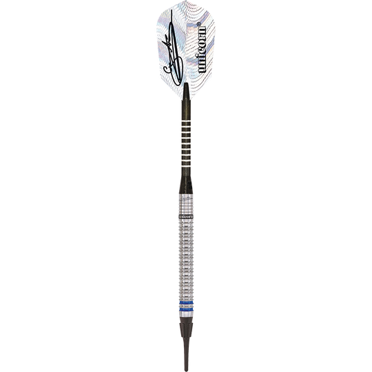 Das Bild zeigt einen Softdart der Marke Unicorn World Champion Natural Phase 3 Gary Anderson mit einem Gewicht von 18g. Der Dart hat ein silbernes Griffstück, einen schwarzen Schaft und ein weißes Flight mit Aufdruck.