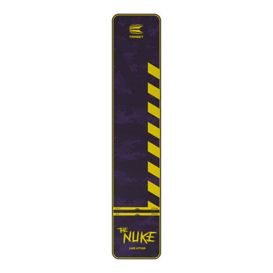 Target Luke Littler The Nuke dart mat Das Bild zeigt den Target Luke Littler The Nuke Dartteppich in lila mit gelben Akzenten. Am unteren Ende steht in gelber Schrift "The Nuke Luke Littler".